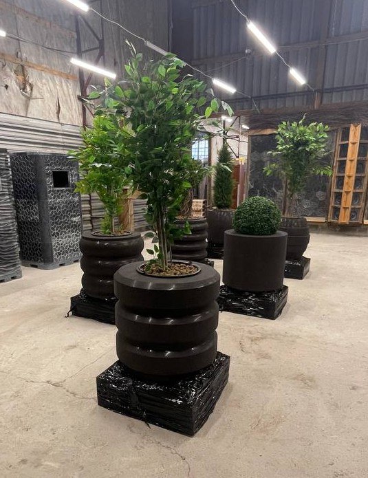 Вазон гранитный ВГ06 дымовский гранит на Николо-Архангельском